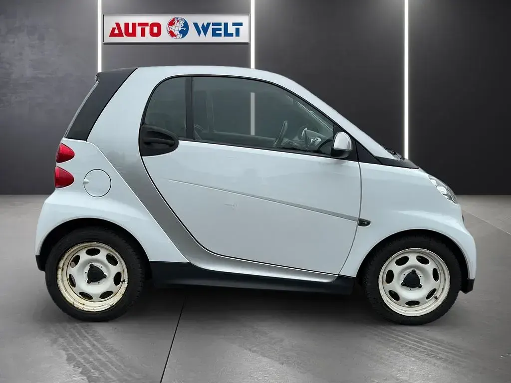 Gebraucht Smart ForTwo Coupé 61 PS (44 kW) 2013 Weiß Coupé