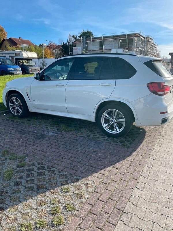 Gebraucht BMW X5 Sport Line 258 PS (189 kW) 2017 Weiß SUV