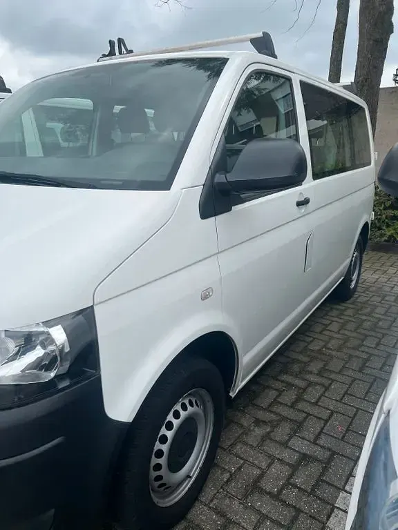 Gebraucht VW T5 102 PS (75 kW) 2015 Weiß Van