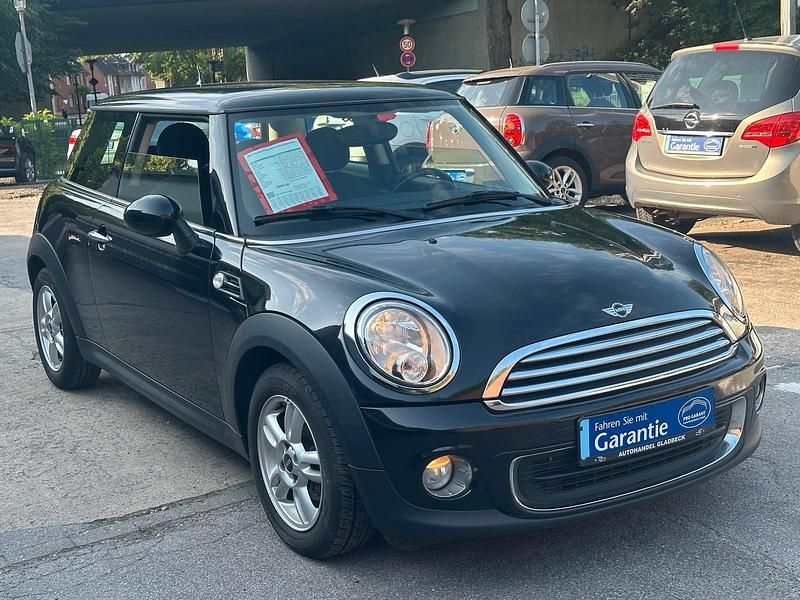 Gebraucht Mini Cooper 75 PS (55 kW) 2013 Schwarz Kleinwagen