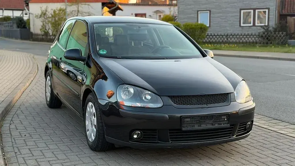 Gebraucht VW Golf IV Trendline 75 PS (55 kW) 2005 Schwarz Limousine