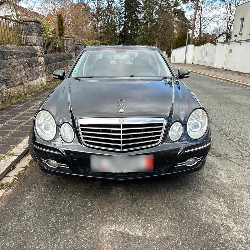 Gebraucht Mercedes E220 170 PS (125 kW) 2006 Schwarz Limousine