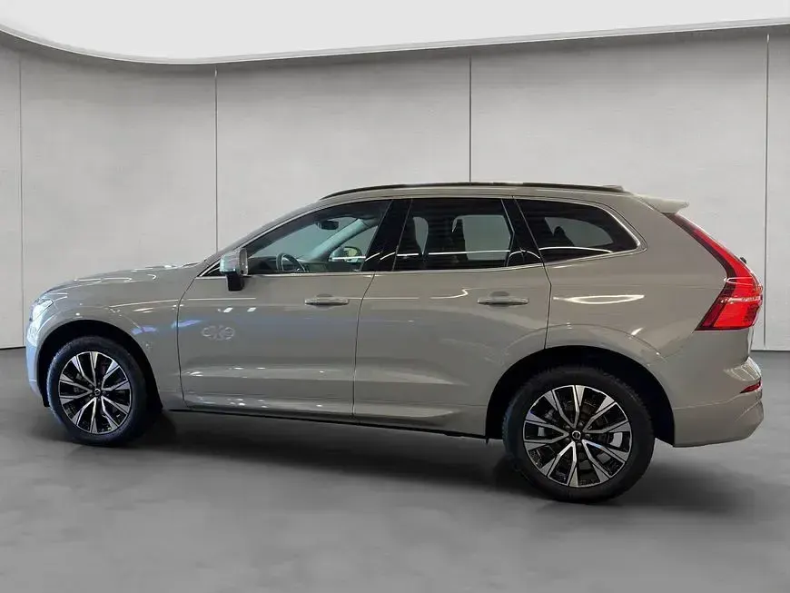 Gebraucht Volvo XC60 Core 250 PS (183 kW) 2024 Grau SUV