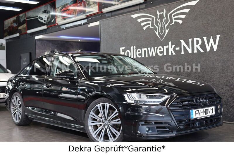 Mythosschwarz metallic Gebraucht 2018 Audi A8 Limousine | 42.970 € (Etwas zu teuer) - Bild 1/4