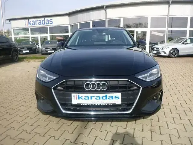 Gebraucht Audi A4 Sport 150 PS (110 kW) 2023 Schwarz Kombi