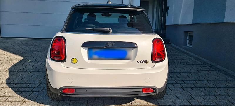 Gebraucht Mini Cooper S 135 kW (184 PS) 2023 Weiß Kleinwagen