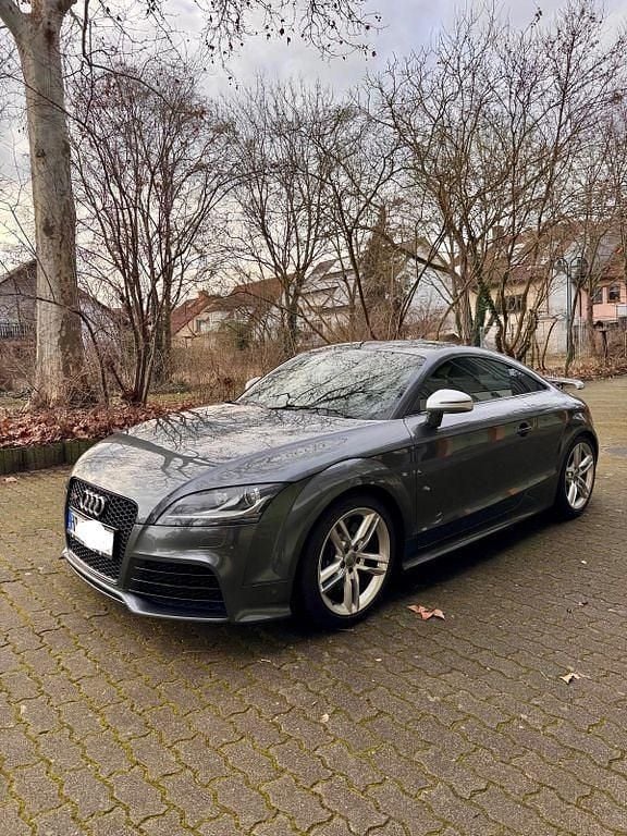 Grau Gebraucht 2011 Audi TT RS Sport Coupé | 27.499 € (Fairer Preis) - Bild 1/4