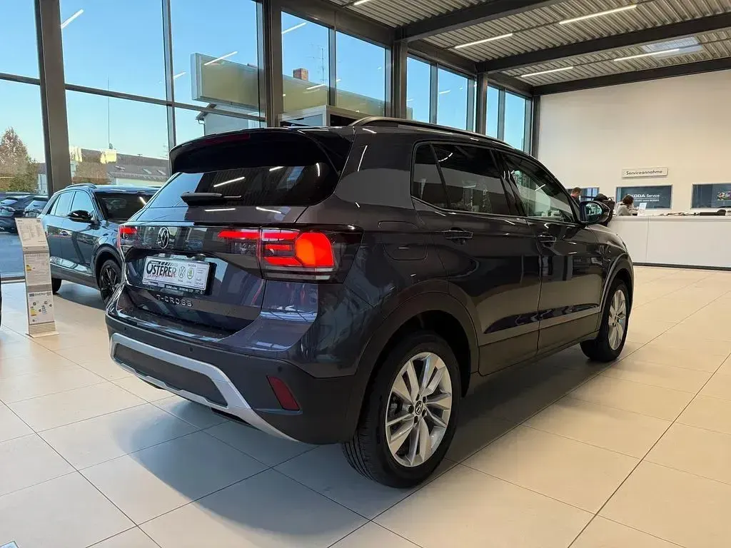 Gebraucht VW T-Cross Life 116 PS (85 kW) 2025 Grau SUV