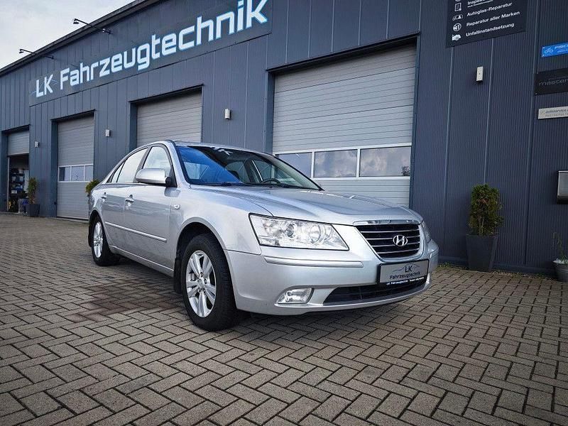 Silber Gebraucht 2009 Hyundai Sonata Limousine | 3.990 € (Fairer Preis) - Bild 1/4