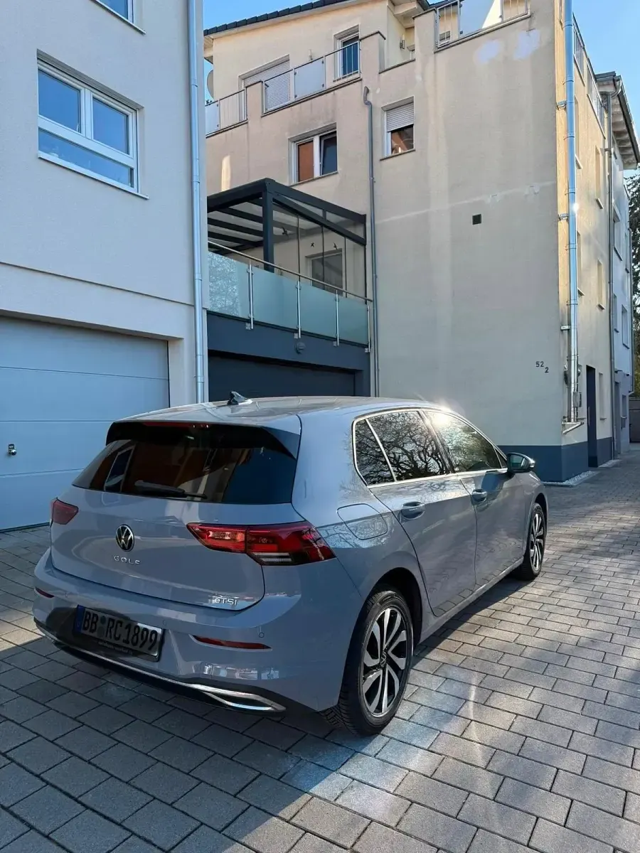 Occasion VW Golf VIII 110 ch (80 kW) 2023 Gris Berline