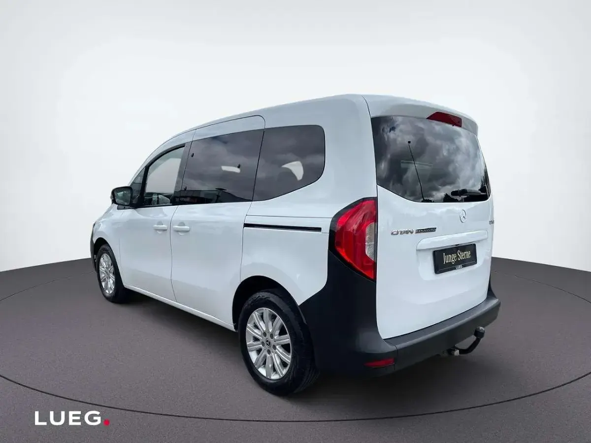 Gebraucht Mercedes Citan 112 116 PS (85 kW) 2023 Arktikweiß Van / Kleinbus