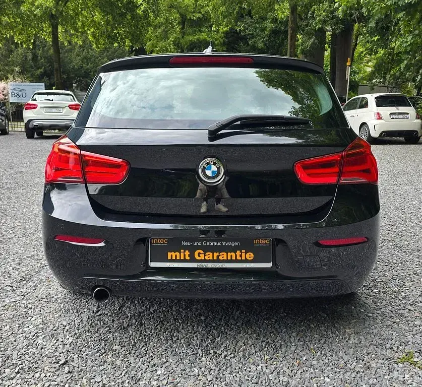 Gebraucht BMW 116 Advantage 109 PS (80 kW) 2017 Schwarz Kleinwagen