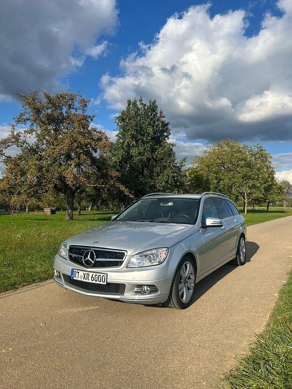 Silber Gebraucht 2009 Mercedes C180 Kombi | 8.300 € (Fairer Preis) - Bild 1/4