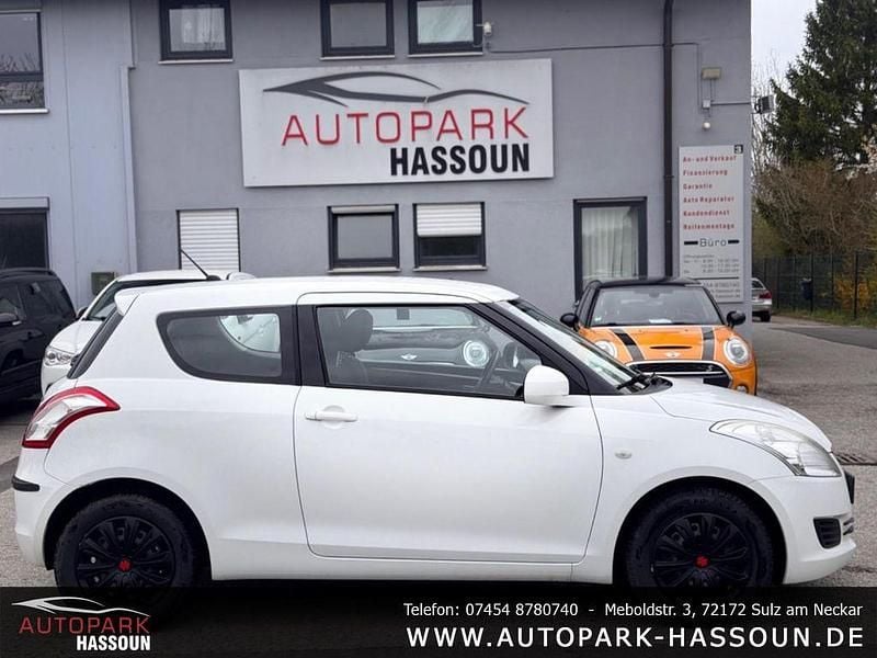 Second-hand Suzuki Swift Basic 94 CP (69 kW) 2011 Alb Hatchback