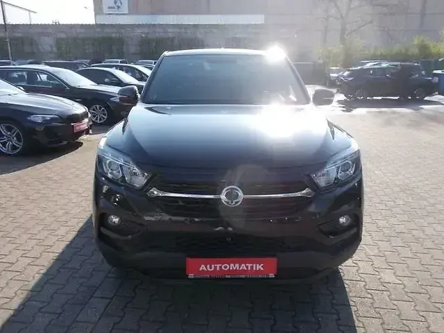 Gebraucht SsangYong Musso Sapphire 181 PS (133 kW) 2020 Schwarz Pickup