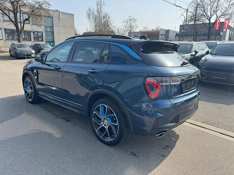Second-hand Lynk & Co 01 261 CP (191 kW) 2023 Albastru SUV