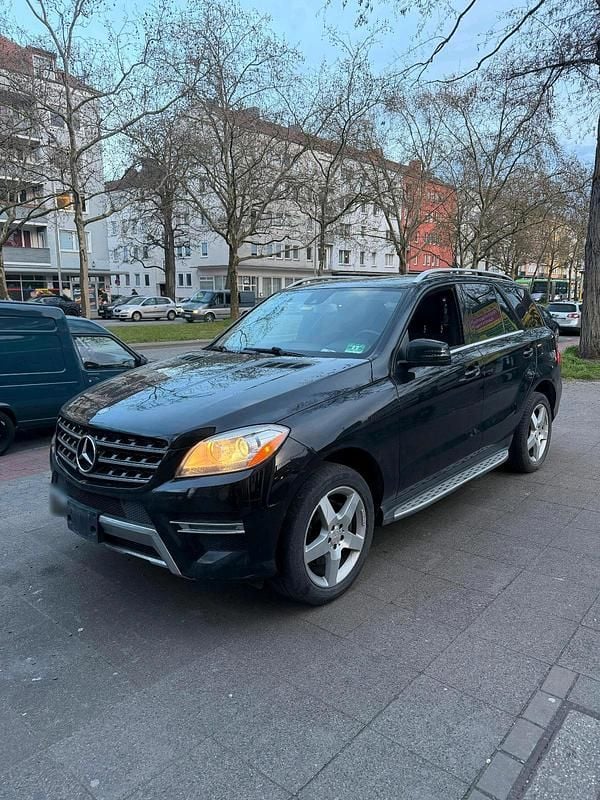 Gebraucht Mercedes ML350 306 PS (225 kW) 2014 Schwarz SUV