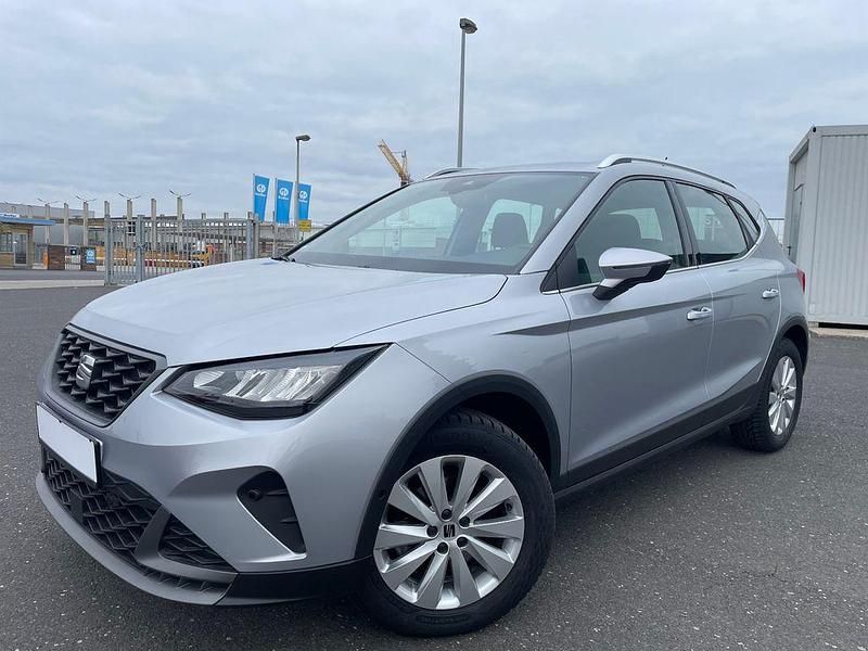 Silber Gebraucht 2024 Seat Arona FR SUV | 19.480 € (Guter Preis) - Bild 1/4