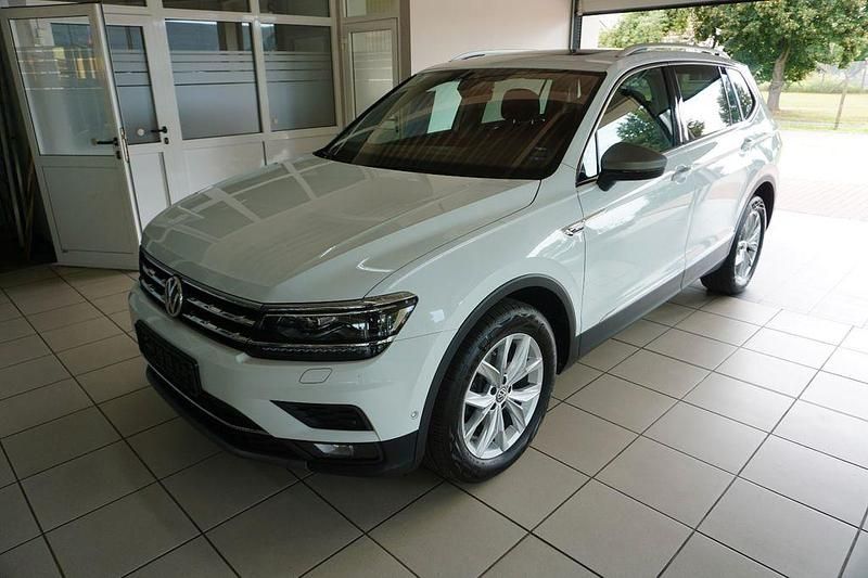 Weiß Gebraucht 2018 VW Tiguan Allspace SUV | 17.990 € (Guter Preis) - Bild 1/4
