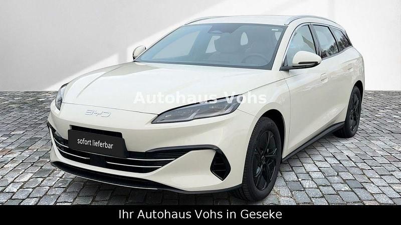 Neu BYD Seal Boost 184 PS (135 kW) 2025 Schwarz Limousine