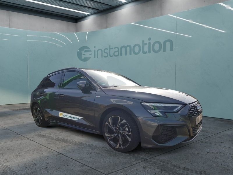 Grau Gebraucht 2023 Audi A3 Sportback S-Line Van / Kleinbus | 42.280 € - Bild 1/3