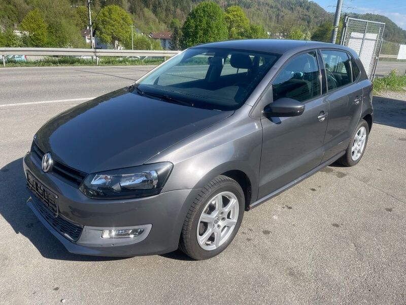 Grau Gebraucht 2010 VW Polo Comfortline Kleinwagen | 3.999 € (Superpreis) - Bild 1/4