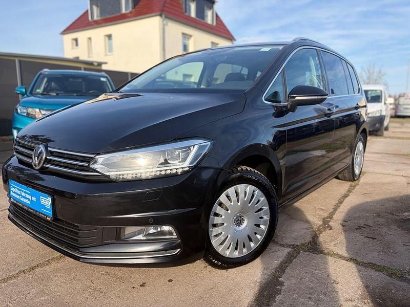 Gebraucht VW Touran Highline 150 PS (110 kW) 2017 Schwarz Van / Kleinbus
