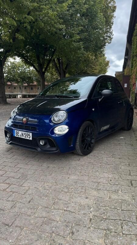 Blau Gebraucht 2021 Abarth 595 Kleinwagen | 17.400 € (Superpreis) - Bild 1/4