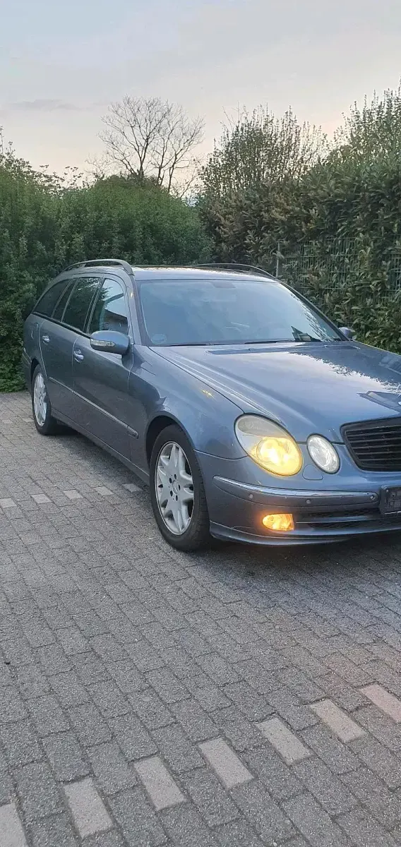 Brugt Mercedes E500 306 HK (225 kW) 2003 Blå Stationcar