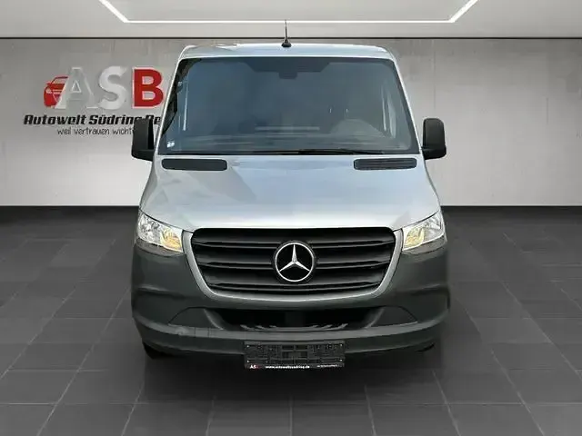 Second-hand Mercedes Sprinter 163 CP (119 kW) 2018 Argintiu Van