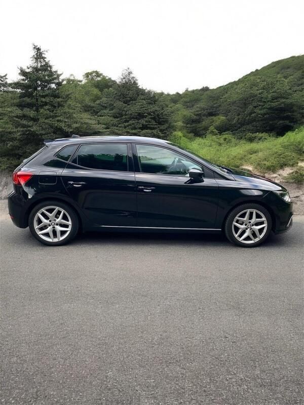 Schwarz Gebraucht 2018 Seat Ibiza FR Limousine | 12.000 € (Guter Preis) - Bild 1/4