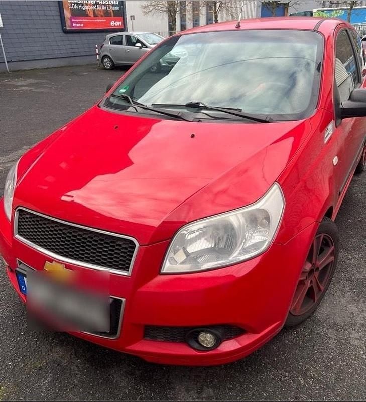 Gebraucht Chevrolet Aveo 84 PS (61 kW) 2009 Rot Kleinwagen