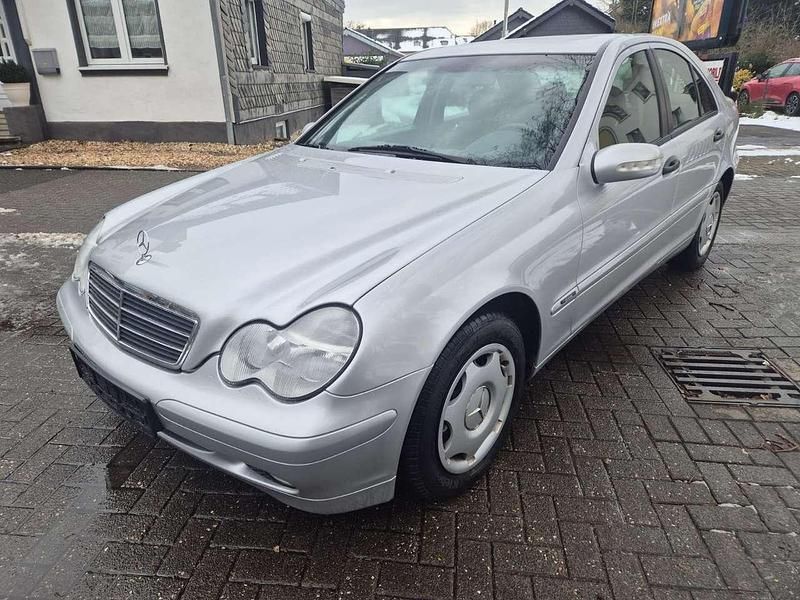 Gebraucht Mercedes C200 163 PS (119 kW) 2002 Silber Limousine