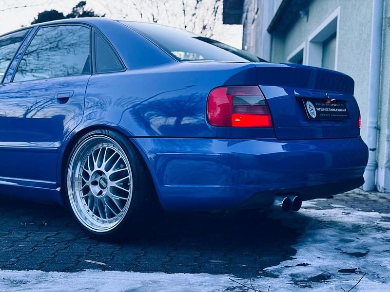 Gebraucht Audi A4 Performance 200 PS (147 kW) 1997 Blau Limousine