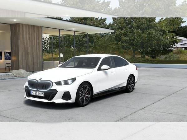 Weiß (alpinweiß uni) Neu 2026 BMW 520 Comfort Edition Limousine | 69.200 € (Fairer Preis) - Bild 1/4