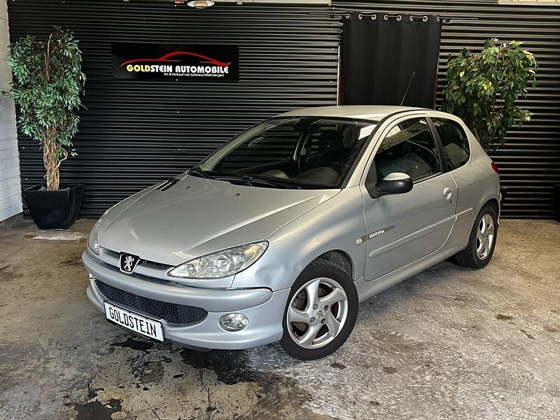 Silber Gebraucht 2004 Peugeot 206 Kleinwagen | 799 € (Fairer Preis) - Bild 1/4