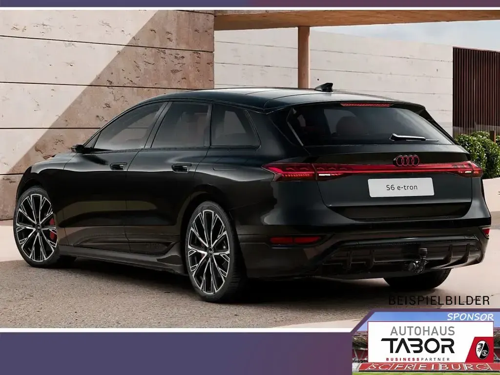 Neu Audi e-tron Sport 369 kW (503 PS) 2026 Grau SUV