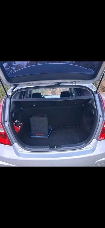 Gebraucht Hyundai i30 109 PS (80 kW) 2007 Grau Kleinwagen