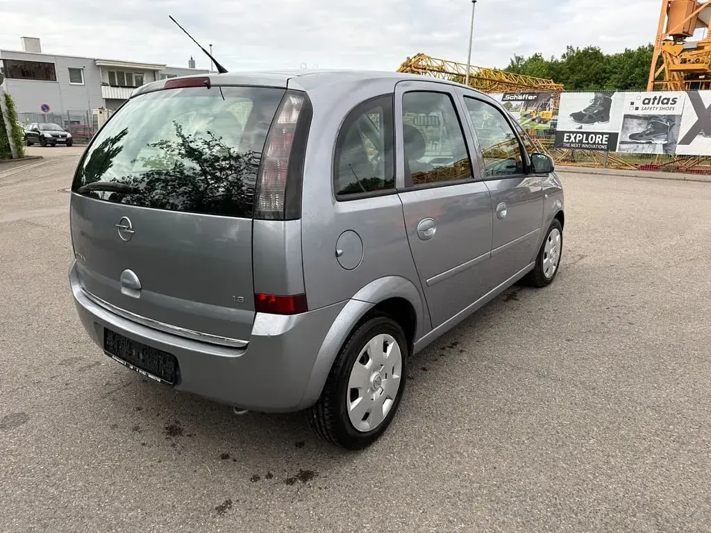 Gebraucht Opel Meriva 105 PS (77 kW) 2006 Silber Van / Kleinbus