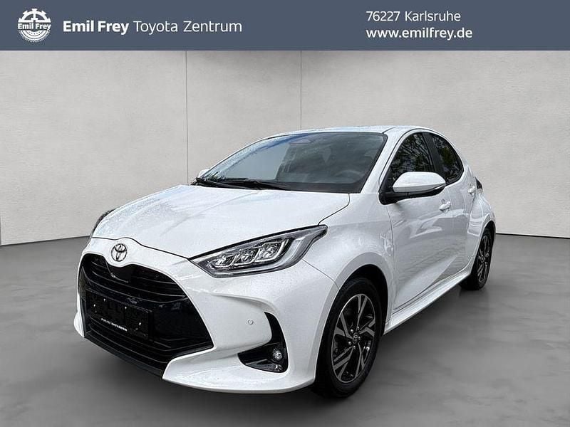 Schneeweiß Neu 2025 Toyota Yaris Hybrid Comfort Limousine | 23.990 € (Guter Preis) - Bild 1/4