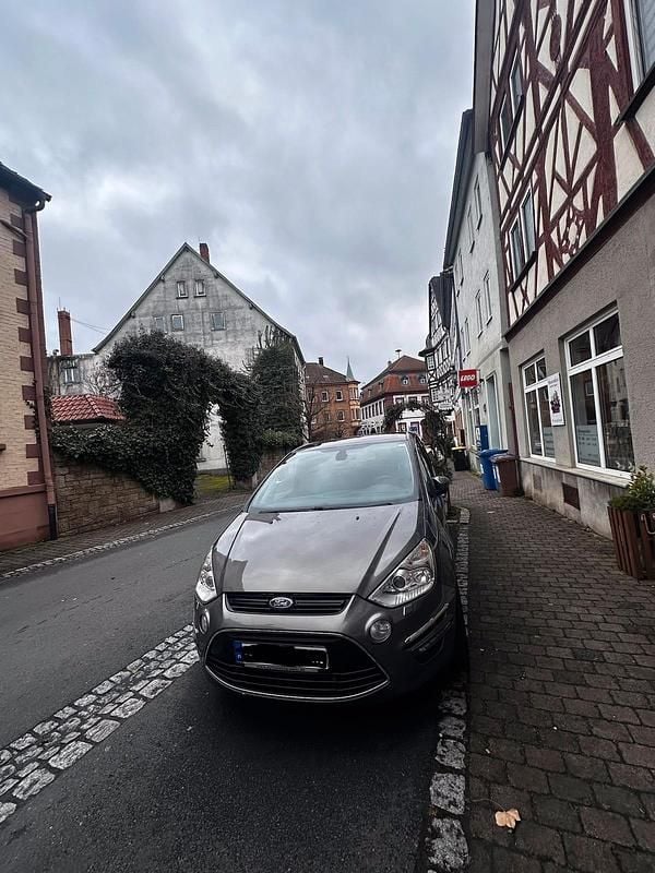 Gebraucht Ford S-MAX S 163 PS (119 kW) 2015 Braun Van / Kleinbus