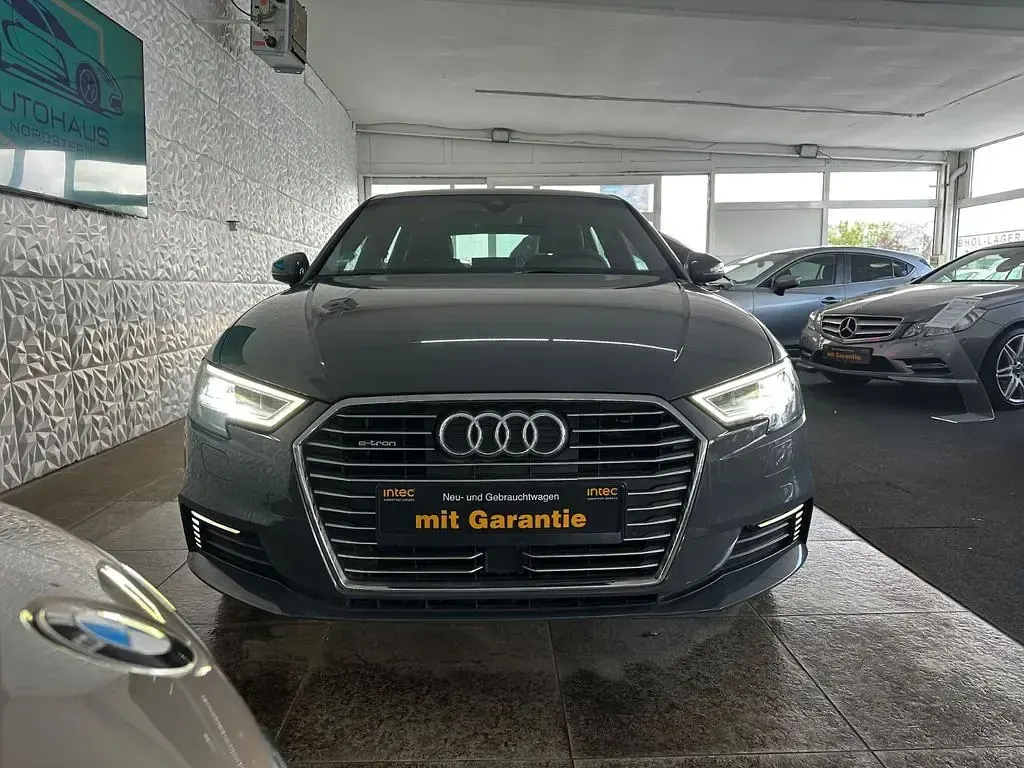Usata Audi e-tron S-line plus 150 CV (110 kW) 2020 Grigio SUV