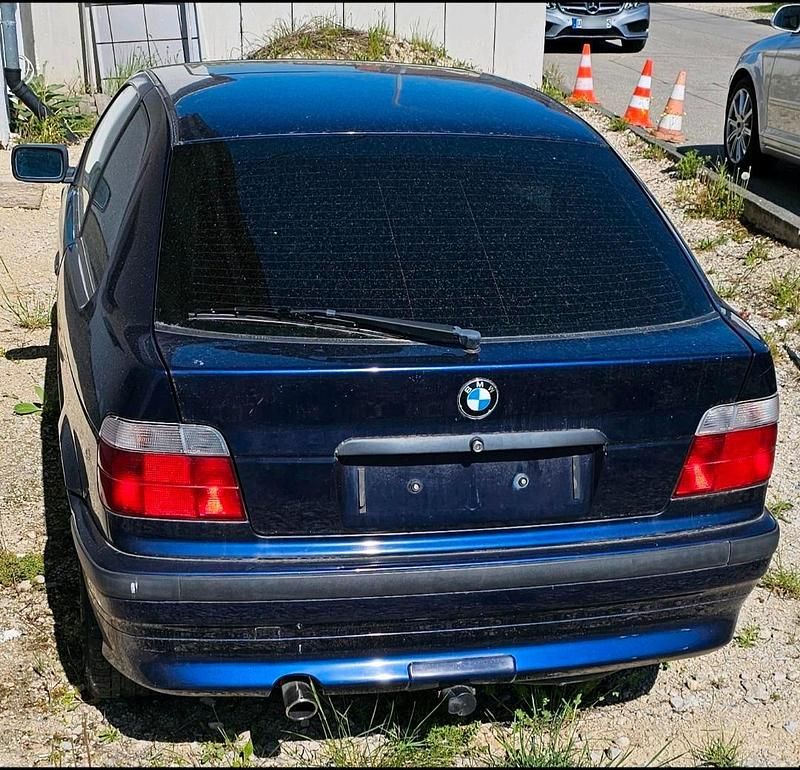 Gebraucht BMW 316 102 PS (75 kW) 1996 Blau Coupé