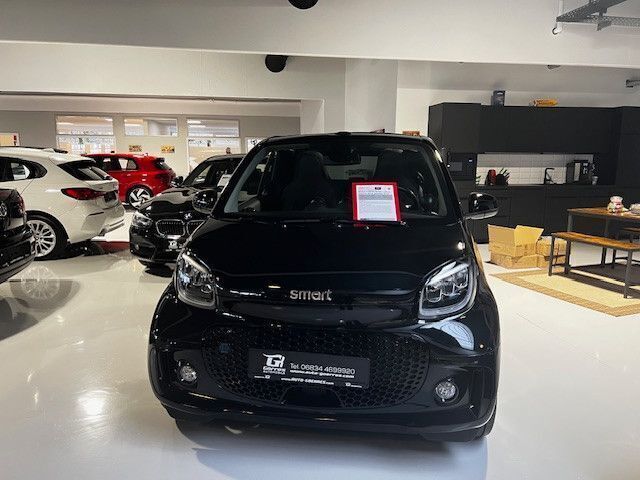 Tridion sicherheitszelle in blac Gebraucht 2022 Smart ForTwo Electric Drive Passion Cabrio | 17.999 € (Teuer) - Bild 1/4
