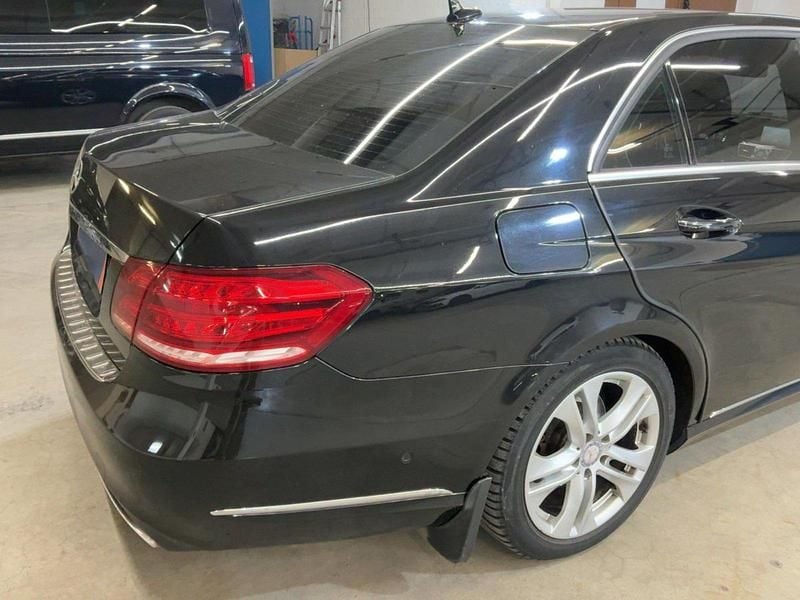 Gebraucht Mercedes E350 Avantgarde 252 PS (185 kW) 2013 Schwarz Limousine
