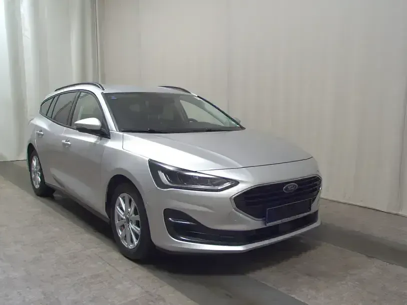 Używany Ford Focus Cool & Connect 120 KM (88 kW) 2022 Srebrny Kombi