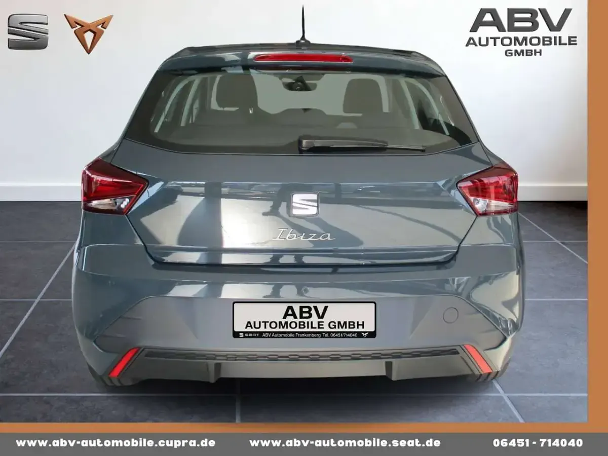 Neu Seat Ibiza 95 PS (69 kW) 2026 Fjordblau Kleinwagen