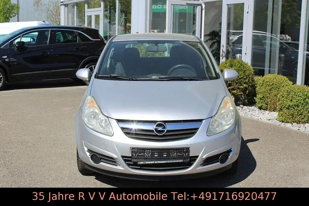 Gebraucht Opel Corsa 80 PS (58 kW) 2009 Starsilber iii m2 Kleinwagen