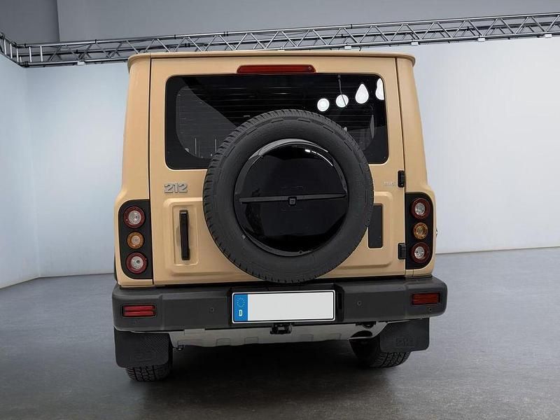 Neu BAW 212 166 PS (122 kW) 2026 Dust SUV