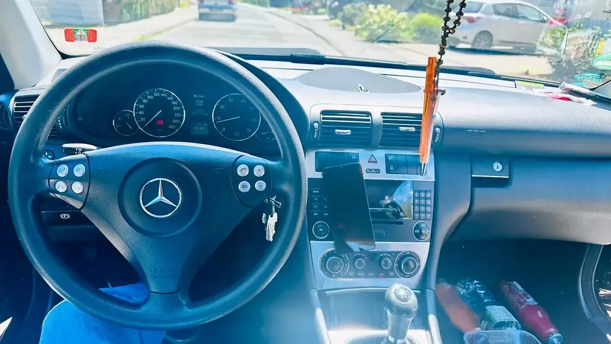 Gebraucht Mercedes C160 122 PS (89 kW) 2005 Schwarz Coupé